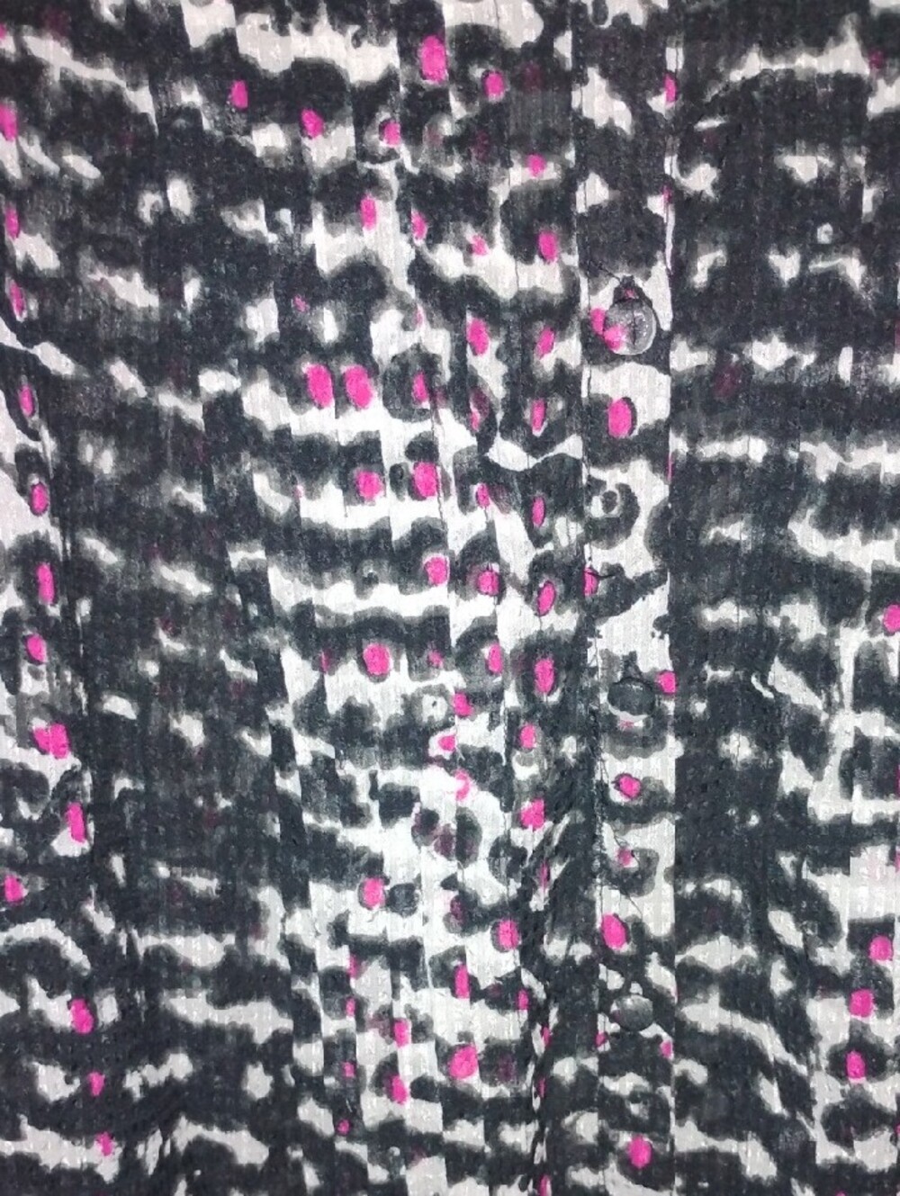Lane Bryant Gray, Black & Red  Print Top- Size 18/20 - Picture 4 of 9